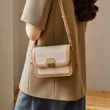 纳兰杜 高级感时尚百搭包包撞色小众设计夏天真皮女包 头层牛皮 斜挎包小方包豆腐包单肩包 中号 女款 米白拼杏