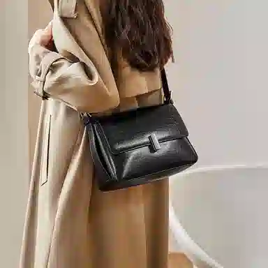 纳兰杜 百搭时尚夏天潮流通勤 牛皮 斜挎包单肩包小方包腋下包 常规 女款 极光银/子夜黑