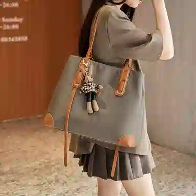 纳兰杜 百搭大容量时尚轻便通勤出行简约潮流购物袋 织物拼合成革 托特包单肩包 大号 女款 卡其棕/黑色