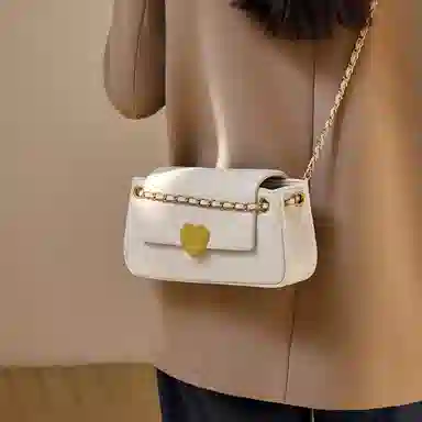 纳兰杜 女包百搭实用女生精致包包通勤休闲潮流礼盒装 牛皮拼合成革 链条包腋下包斜挎包单肩包 中号 女款 米白色/子夜黑