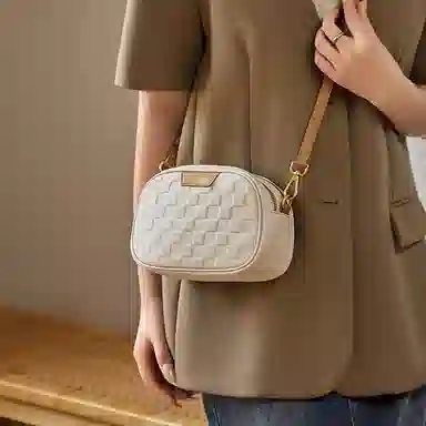 纳兰杜 女包休闲百搭通勤精致小众品牌包包 头层牛皮 小方包单肩斜挎包 小号 女款 米白拼杏/大象灰