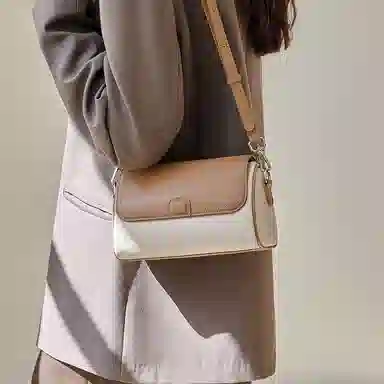 纳兰杜 包包女百搭高潮流小众品牌女士包包 牛皮拼合成革 圆筒包斜挎包单肩包 小号 女款 米白拼杏/可可棕
