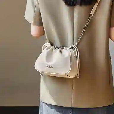 纳兰杜 链条小众百搭潮流少女包包 牛皮 腋下包云朵包斜挎包单肩包 小号 女款 米白色/燕麦色