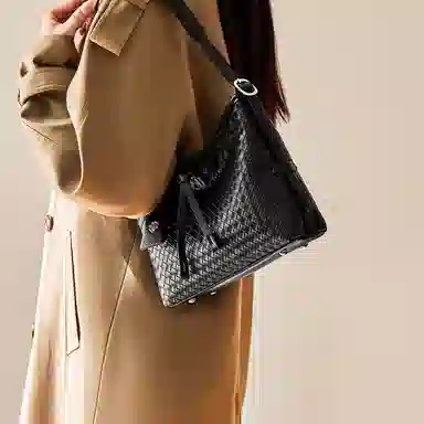 纳兰杜 托特包女小众设计大容量高级感慵懒风编织通勤上班族 合成革 单肩腋下包斜挎包 女款 子夜黑