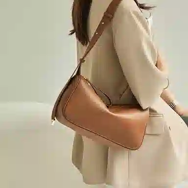 纳兰杜 大容量百搭款高级感时尚通勤实用休闲拉链开合 牛皮 枕头包单肩包斜挎包 大号 女款 黑色/白色/棕色