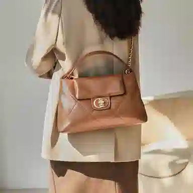 纳兰杜 包包高级感百搭款时尚潮流大容量秋冬女生真皮小香风菱格 牛皮 女包 链条包斜挎包单肩包 大号 女款 黑色/米白色