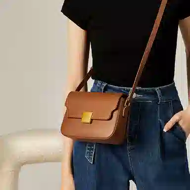 纳兰杜 包包女小众个性时尚高级感潮流百搭款 牛皮拼合成革 小方包斜挎包单肩包豆腐包 小号 女款 棕色