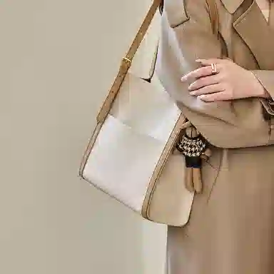 tote