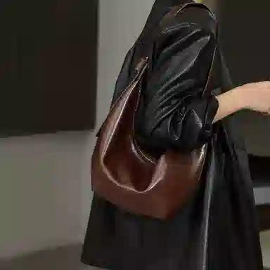 纳兰杜 潮流高颜值时尚百搭通勤实用 牛皮拼合成革 饺子包斜挎单肩包 中号 女款 多色