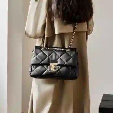 纳兰杜 大容量时尚潮流通勤休闲小众设计百搭款少女优雅气质 牛皮 菱格包链条包单肩包斜挎包 大号 女款 子夜黑/米白色