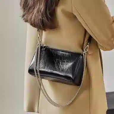 纳兰杜 小众设计高级感百搭款简约优雅潮流链条包 牛皮拼合成革 枕头包斜挎包单肩包 小号 女款 子夜黑/银色