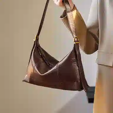 纳兰杜 时尚休闲通勤托特包百搭包包女 牛皮 斜挎包单肩包 大号 女款 咖色/子夜黑