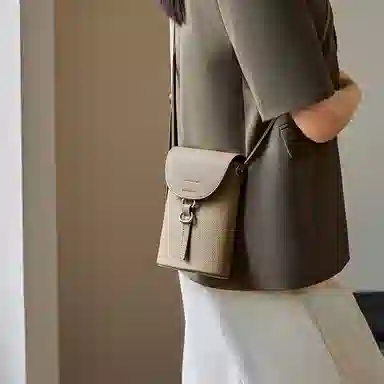 Nalantu Crossbody Bag Elephant Grey/Ivory