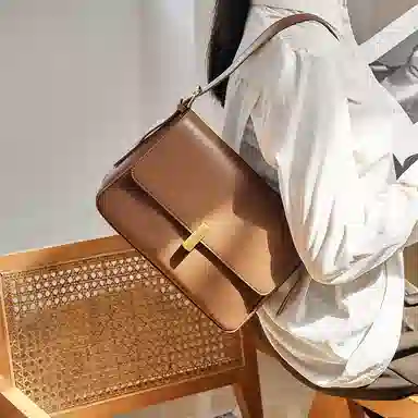 纳兰杜 高级感时尚大容量女生百搭款潮流秋冬真皮通勤实用 牛皮 斜挎包单肩包 中号 女款 子夜黑/焦糖棕/奶茶色