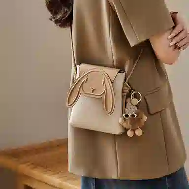 纳兰杜 女包百搭时尚高级感夏天可爱少女迷你洋气潮流包包 头层牛皮拼合成革 手机包斜挎包单肩包 小号 女款 子夜黑