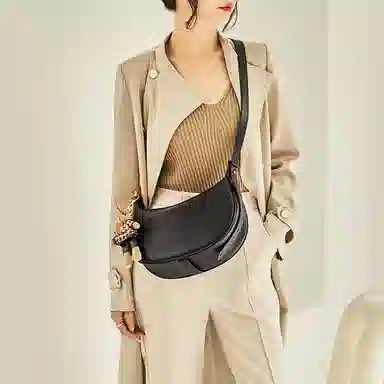 纳兰杜 高级感小众潮流高颜值百搭休闲通勤 牛皮拼合成革 饺子包单肩斜挎包 中号 女款 摩卡咖色/子夜黑色