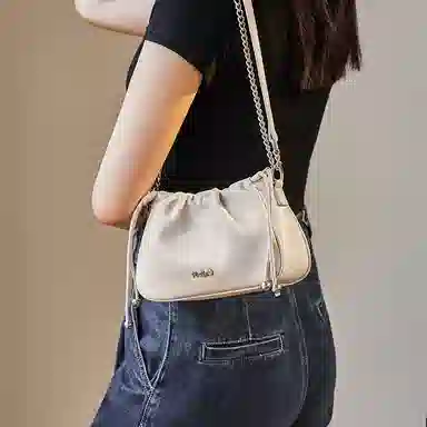 纳兰杜 链条小众百搭潮流少女包包 牛皮 腋下包云朵包斜挎包单肩包 小号 女款 米白色/燕麦色