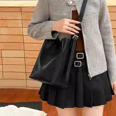 纳兰杜 通勤复古时尚百搭高级感实用 牛皮拼合成革 水桶包斜挎单肩包 迷你 女款 子夜黑/金棕/咖啡色