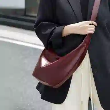 纳兰杜 潮流高颜值时尚百搭通勤实用 牛皮拼合成革 饺子包斜挎单肩包 中号 女款 多色