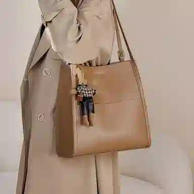 tote