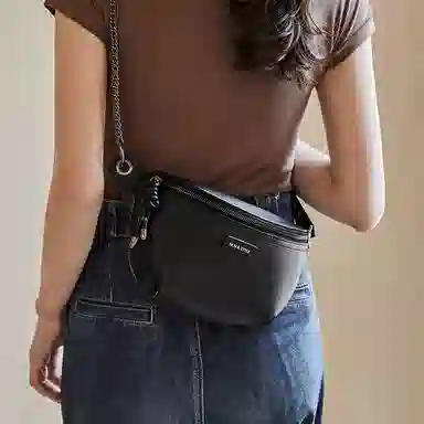 纳兰杜 大容量休闲通勤百搭款简约潮流时尚女包实用 牛皮合成革 胸包腰包单肩斜挎包 中号 女款 子夜黑/咖色