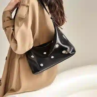 纳兰杜 大容量潮流甜酷少女百搭时尚高颜值小众 牛皮拼合成革 腋下包单肩包斜挎包托特包 大号 女款 银色/黑色