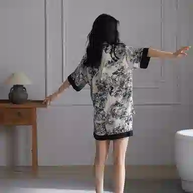 俏薇妮 凉感冰丝睡衣性感吊带短袖三件套薄款实用新中式水墨画高级感家居服睡衣套装 女款 红色礼盒款 黑色