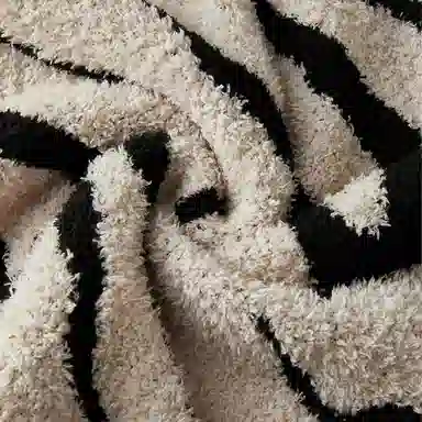 俏薇妮 斑马纹休闲半边绒柔软保暖舒适可外穿家居服长袖睡裙 女款 黑色