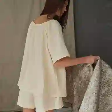 俏薇妮 简约柔软纯色短袖上衣家居服舒适透气休闲三分裤睡衣套装 女款 杏色