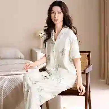 俏薇妮 柔软纯棉可爱小熊温馨翻领短袖家居服休闲宽松实用可外穿睡衣套装 女款 米白色
