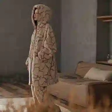 俏薇妮 加绒加厚珊瑚绒条纹高级感连帽浴袍保暖睡衣睡裤宽松可外穿实用家居服睡衣套装 女款 卡其色