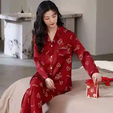 俏薇妮 简约纯色柔软喜庆冰丝爱心高级感长袖长裤家居服宽松舒适休闲透气可外穿春秋睡衣套装 女款 红色