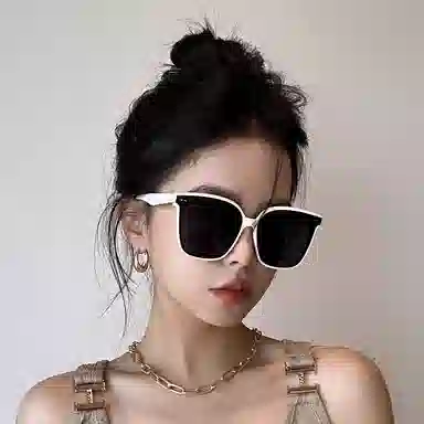 LASHION ins