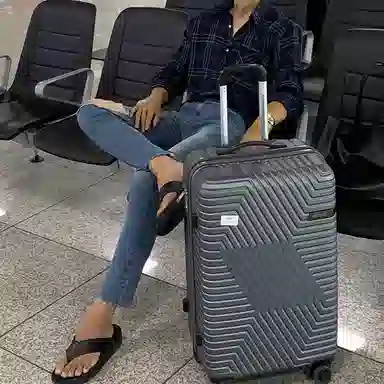 我是大卫 破洞韩版水洗复古修身小脚牛仔裤 男女同款 蓝色