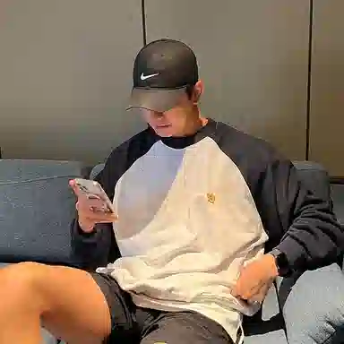 我是大卫 拼接撞色圆领套头长袖卫衣 男女同款 白灰色