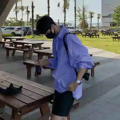 我是大卫 港风复古条纹基础宽松尖领长袖衬衫 男女同款 蓝色条纹