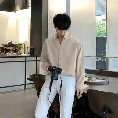 我是大卫 气质柔软亲肤透气轻商务通勤纯色尖领长袖衬衫 男女同款