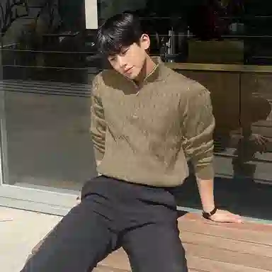 我是大卫 纯色半开拉链设计半高领套头麻花纹长袖针织衫 男女同款 杏色