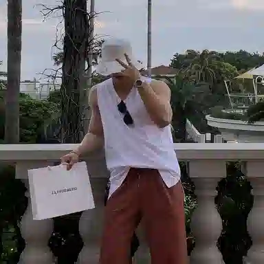 我是大卫 港风休闲宽松纯色开叉重磅健身无袖背心 男款 白色