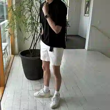 我是大卫 美式复古纯色简约宽松直筒五分休闲短裤 男女同款 白色