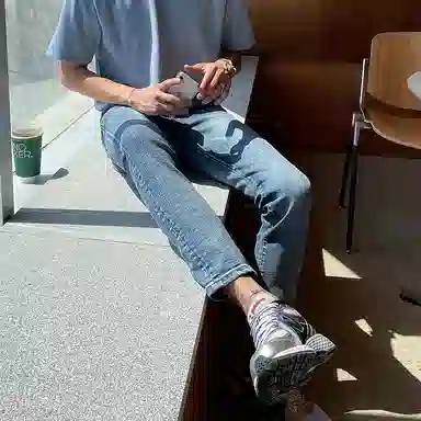 我是大卫 做旧中腰拉链百搭宽松直筒垂感九分牛仔裤 男女同款 浅蓝色