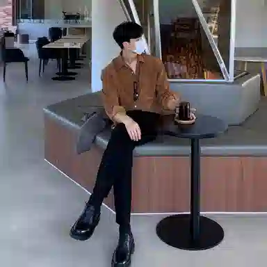 Wo Shi Da Wei Corduroy Shirt