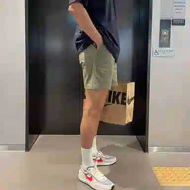 我是大卫 日系宽松直筒纯色休闲短裤 男款 军绿色