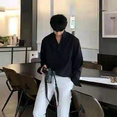 我是大卫 气质柔软亲肤透气轻商务通勤纯色尖领长袖衬衫 男女同款