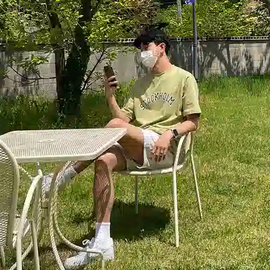 Wo Shi Da Wei Shorts