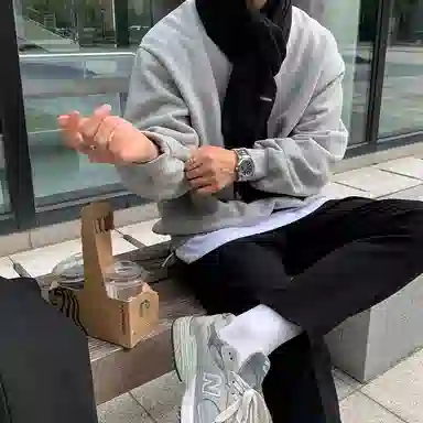 我是大卫 纯色简约圆领宽松休闲卫衣 男女同款