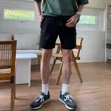 Wo Shi Da Wei Shorts