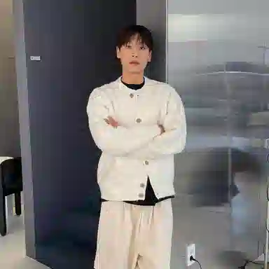 我是大卫 圆领开衫韩国小众高级感针织衫 男女同款