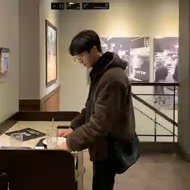 我是大卫 羊羔毛摇粒绒韩系保暖加厚棉服绒感外套 男女同款 褐色