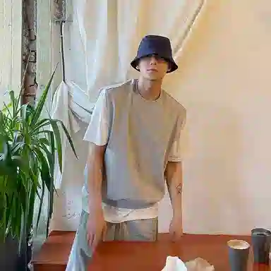 我是大卫 夏季高级感无袖潮牌小众休闲宽松简约百搭圆领背心 男款 灰色